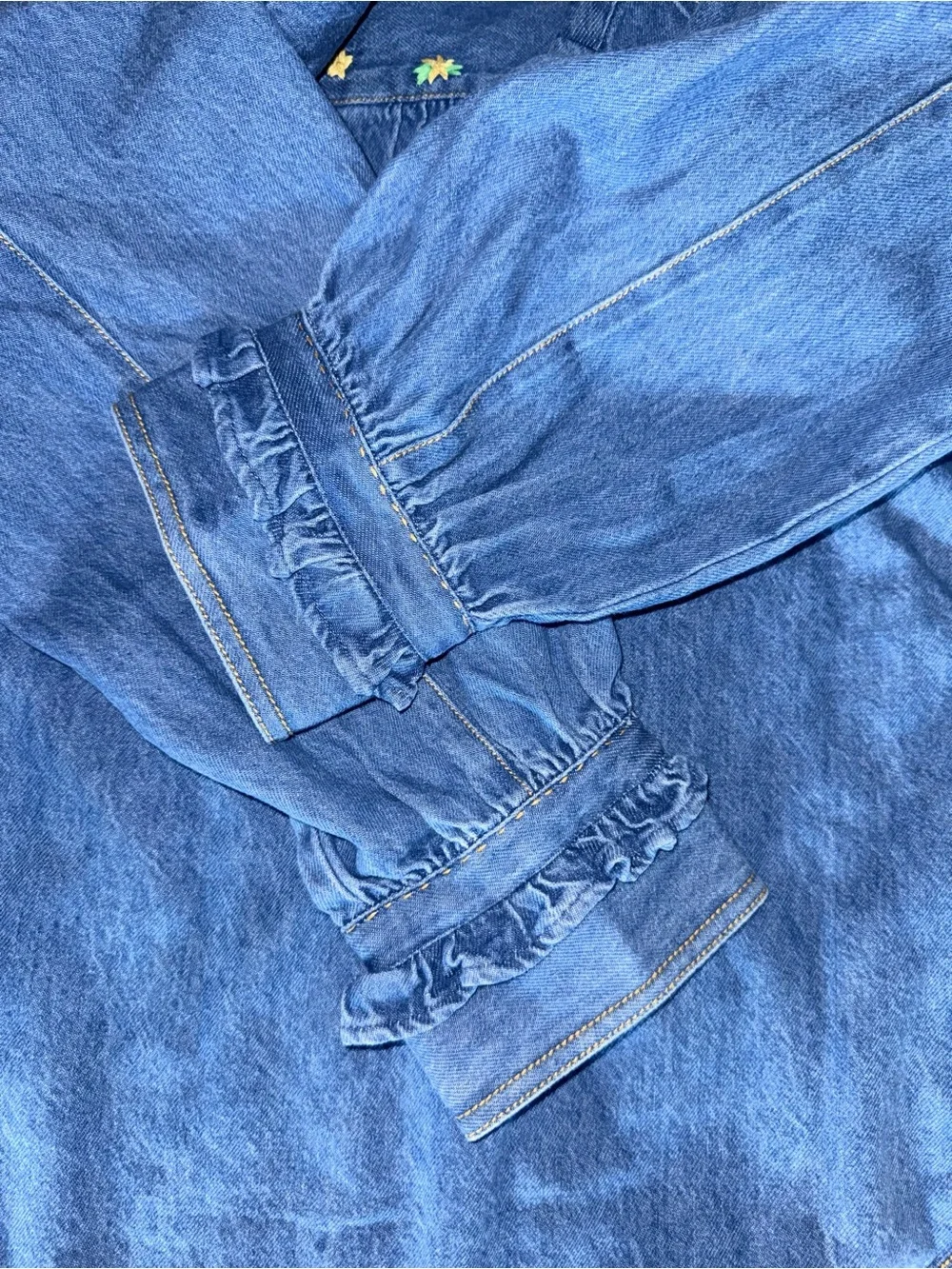 Free People Robin Pintuck Denim Shirt Pleated Ruffle Cuffs Light Wash M NWT